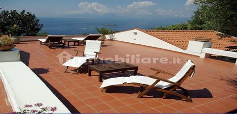 Independent detached villa located in a sunny and panoramic position, about 1,5km away from the beaches of Maratea. The villa is placed mainly on one level and the upper floor of 70 sq m, consisting of a large porch equipped with an outdoor kitchen, ...